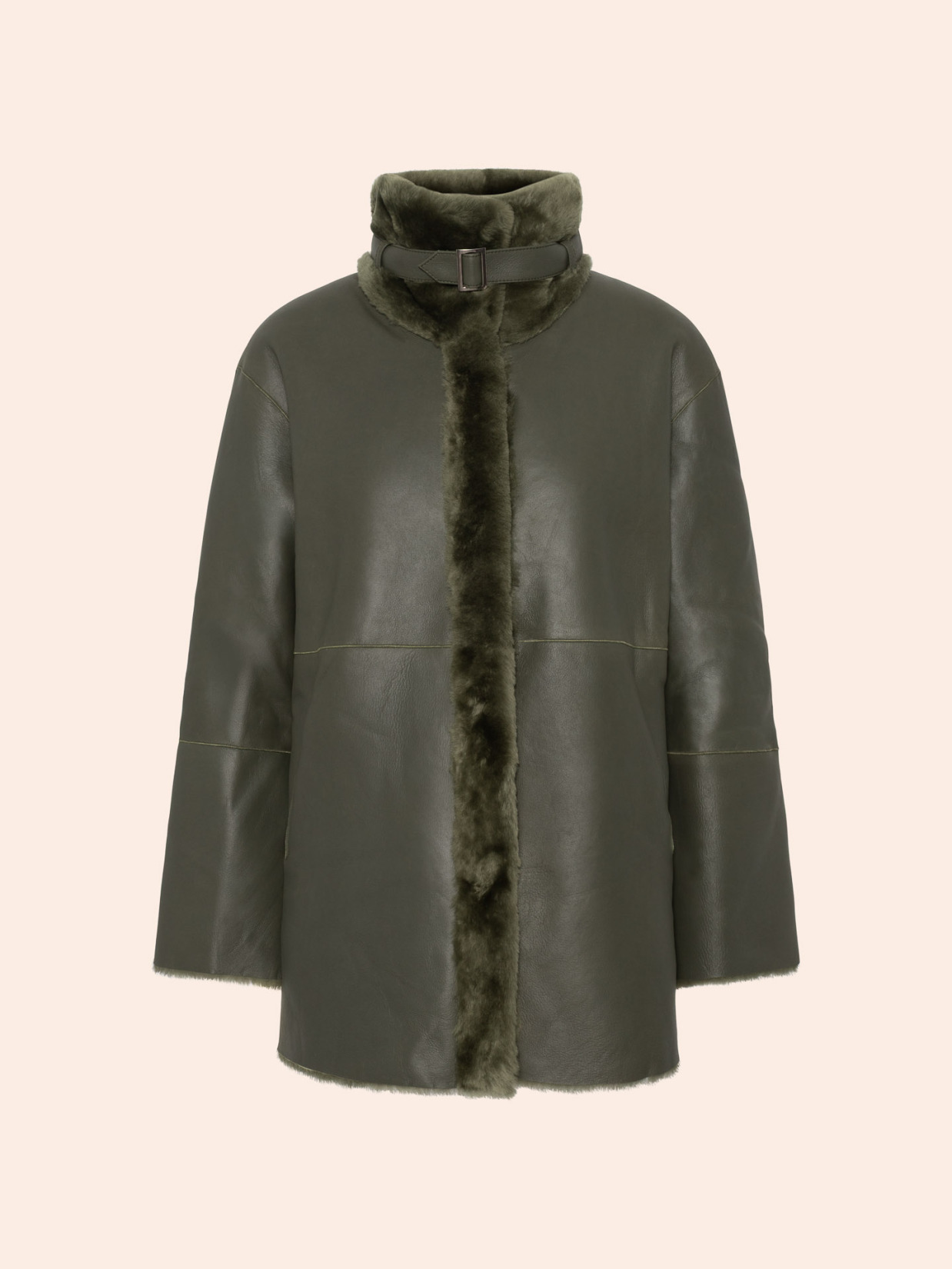 BÆÆ Vinterjakke olive i shearling, skinnsiden ut