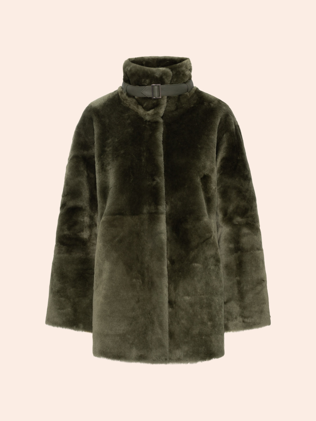 BÆÆ Vinterjakke olive i shearling, ullsiden ut