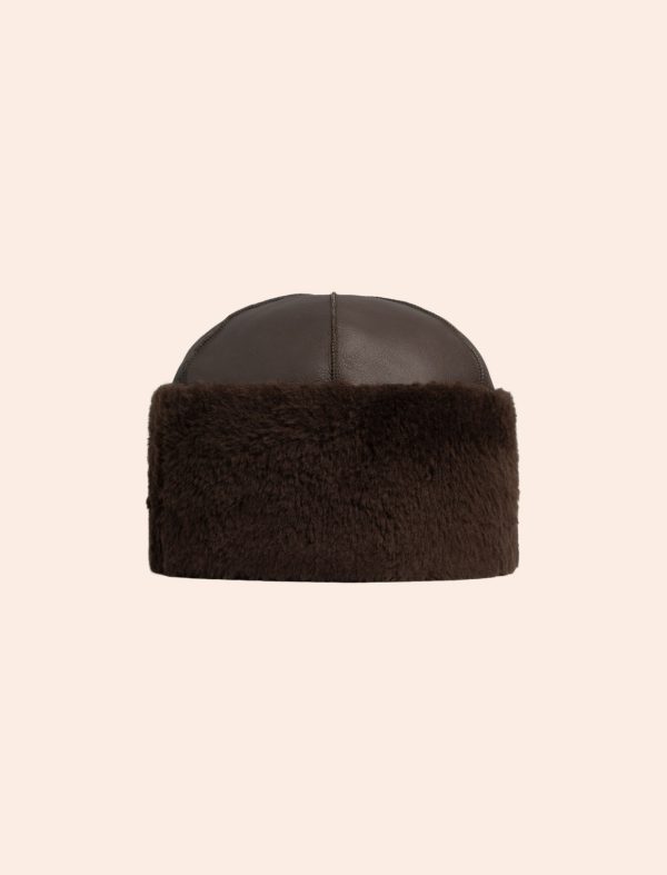 BÆÆ Lue mørk brun i italiensk shearling