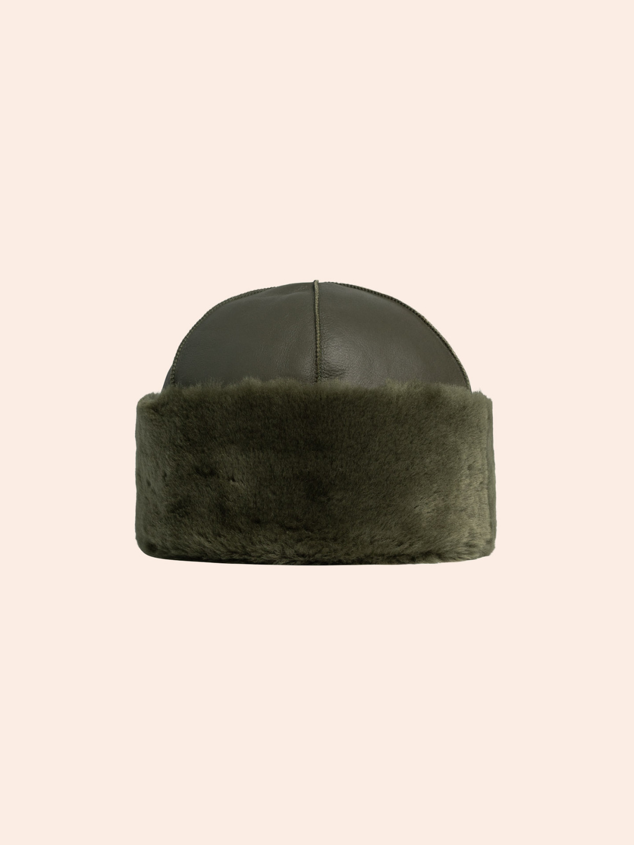 BÆÆ Lue olive i italiensk shearling