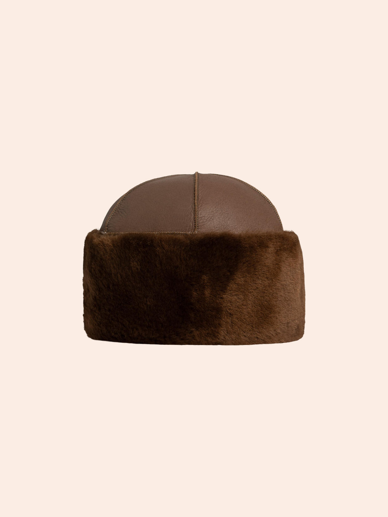 BÆÆ Lue varm brun i italiensk shearling